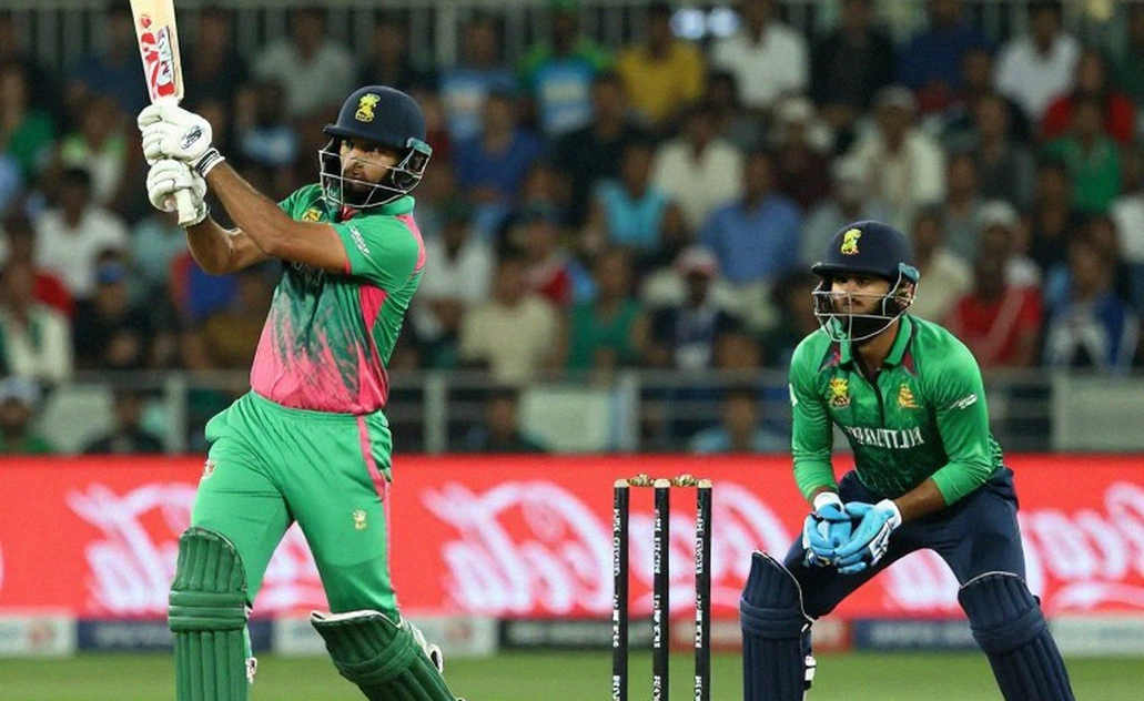 রাওয়ালপিন্ডির ফ্ল্যাট পিচের ফাঁদ: পাকিস্তানের 'নতুন দল'-এর গল্পটা স্কোরবোর্ডে লেখা হয়নি