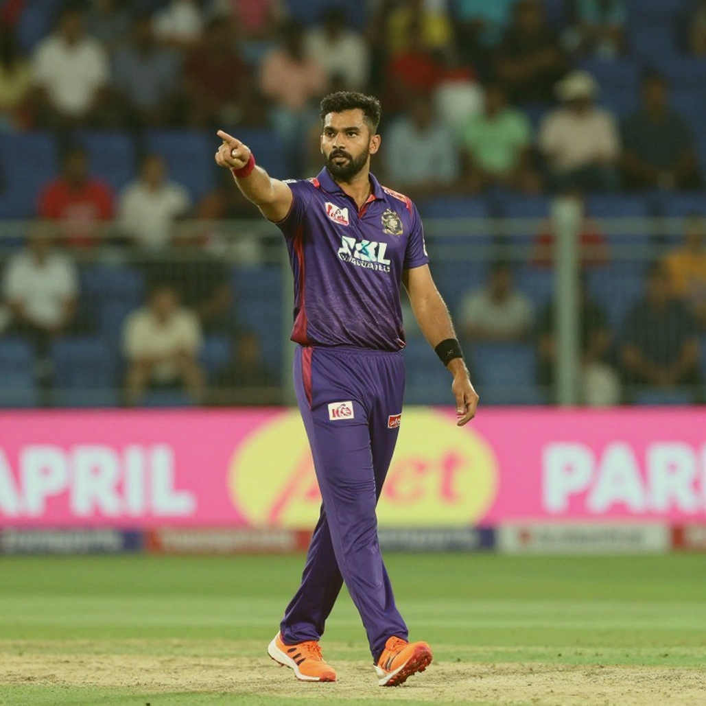 শীতের জানালা: কন্ট্রাক্ট, ঘড়ি, আর যে ছেলেটি শোনা গেল কিন্তু রাখা হলো না