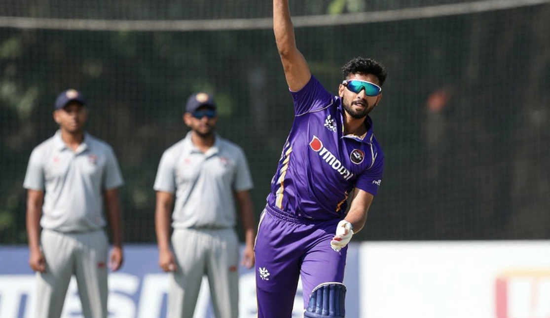 নিলামের হাতুড়ি নয়, চুক্তির ফুটনোট — এশিয়ার ক্রিকেট ট্রান্সফারে আসল টাকা কোথায় থাকে