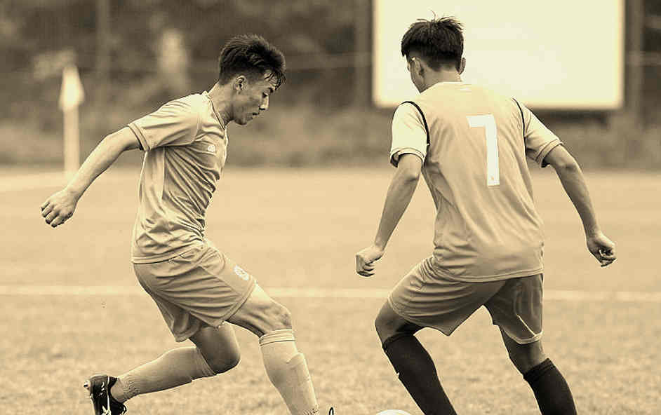 ট্রান্সফার উইন্ডোতে সত্যের ফিল্টার: চুক্তির অক্ষর, ক্লজের সংখ্যা আর গুজবের বাজার