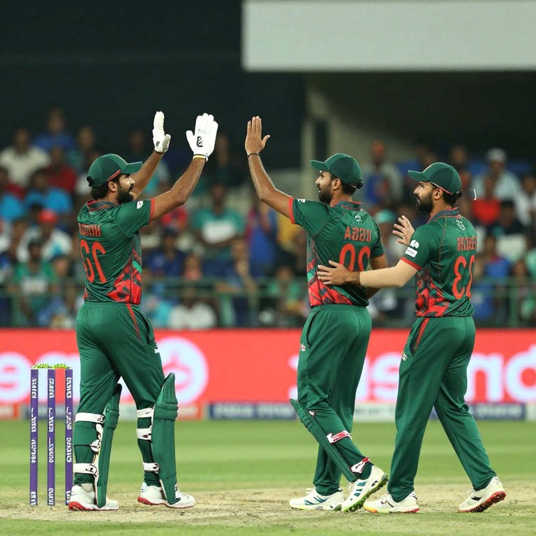 ১১৩ অল আউট: সবুজ পিচে ভারত এ-র ব্যাটিং ভেঙে গেল যেভাবে — নিউজিল্যান্ড সফরের প্রথম সতর্কবার্তা